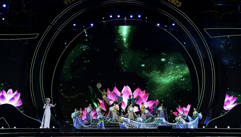 Festival Dân ca ví, giặm Nghệ Tĩnh năm 2023: một cách tiếp cận mới về di sản văn hoá truyền thống -0