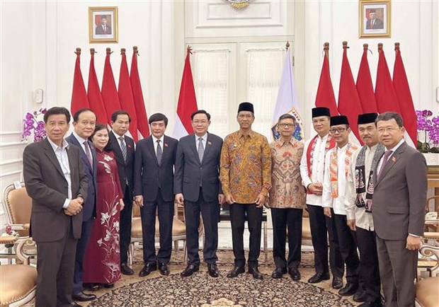 Chủ tịch Quốc hội Vương Đình Huệ tiếp Thống đốc Đặc khu Thủ đô Jakarta -1