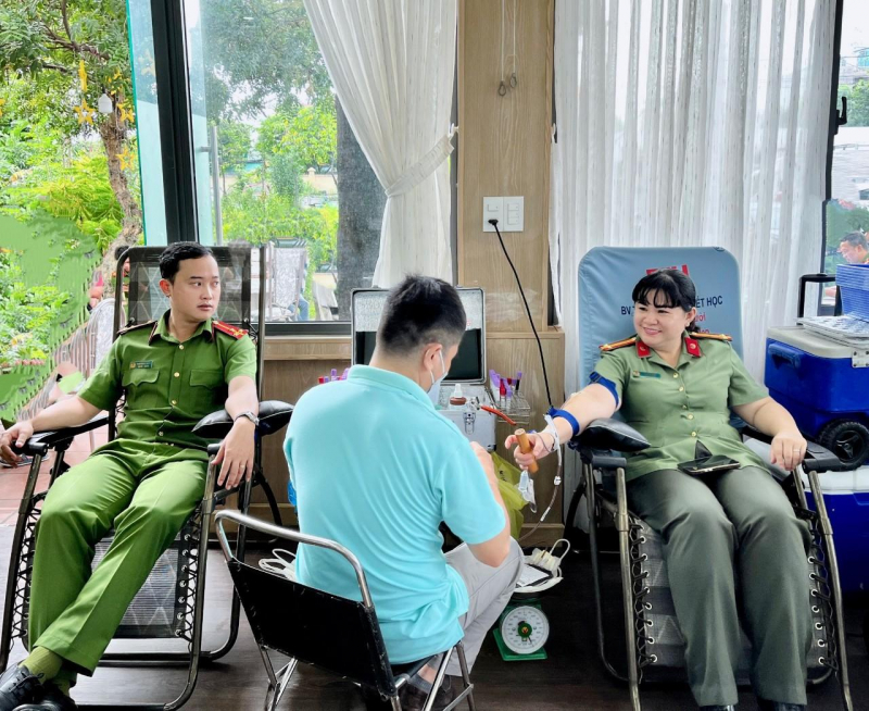 Công an TP Hồ Chí Minh tích cực hưởng ứng hiến máu tình nguyện vì đồng đội thân yêu -1