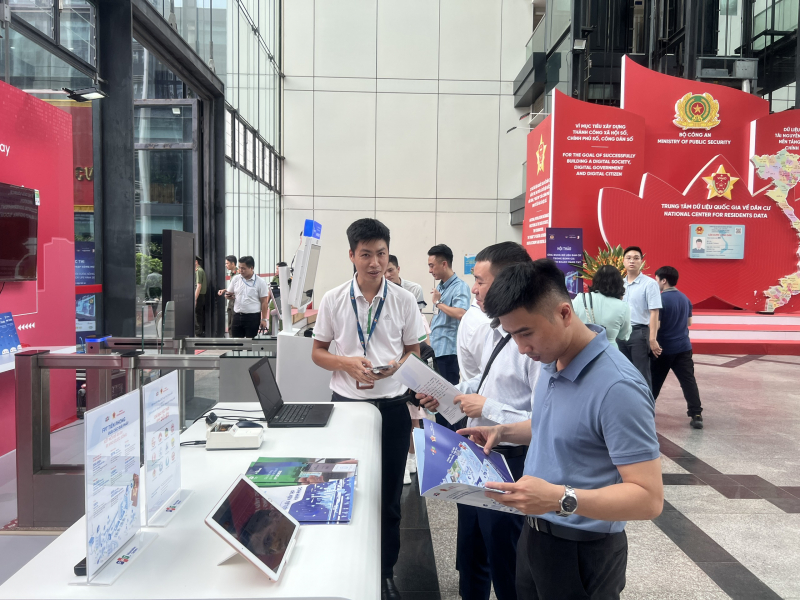 Công bố cuộc thi tìm kiếm giải pháp công nghệ “ Dữ liệu với cuộc sống