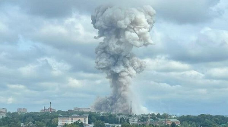 Kho pháo hoa Nga gần Moscow nổ dữ dội -0