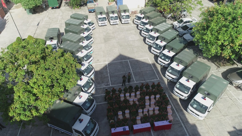   Bàn giao 50 xe ô tô chuyên dụng cho Công an xã, thị trấn -2