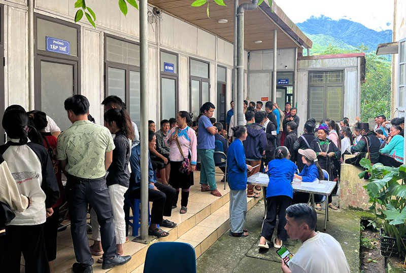 Công an thị xã Sa Pa đẩy nhanh tiến độ cấp tài khoản định danh điện tử -1