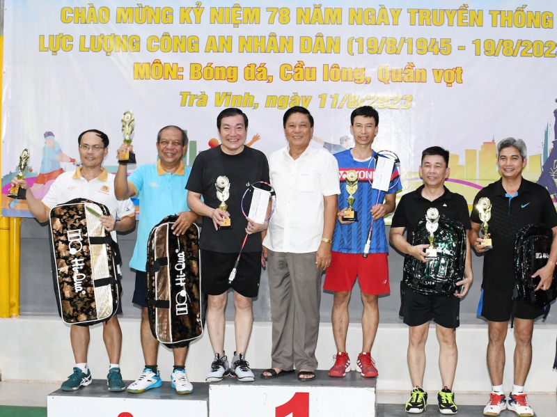 Cục Ngoại tuyến và Công an tỉnh Trà Vinh tổ chức nhiều hoạt động chào mừng Ngày truyền thống -0