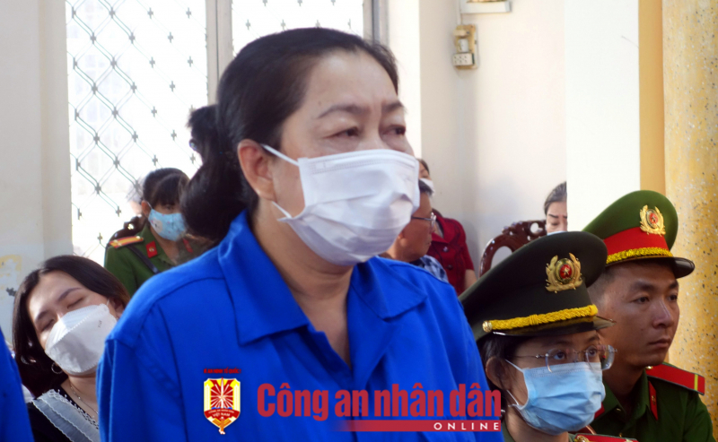 Trùm “buôn lậu” Mười Tường cùng 24 đồng bọn lĩnh án -0