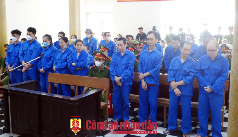 Trùm “buôn lậu” Mười Tường cùng 24 đồng bọn lĩnh án -0