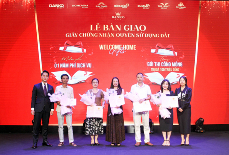 Danko Group bàn giao Giấy chứng nhận quyền sử dụng đất cho cư dân -0
