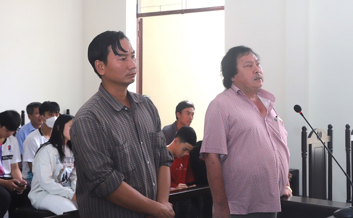 Người làm thuê và chủ xe lĩnh án tù vì xe hết hạn gây tai nạn -0