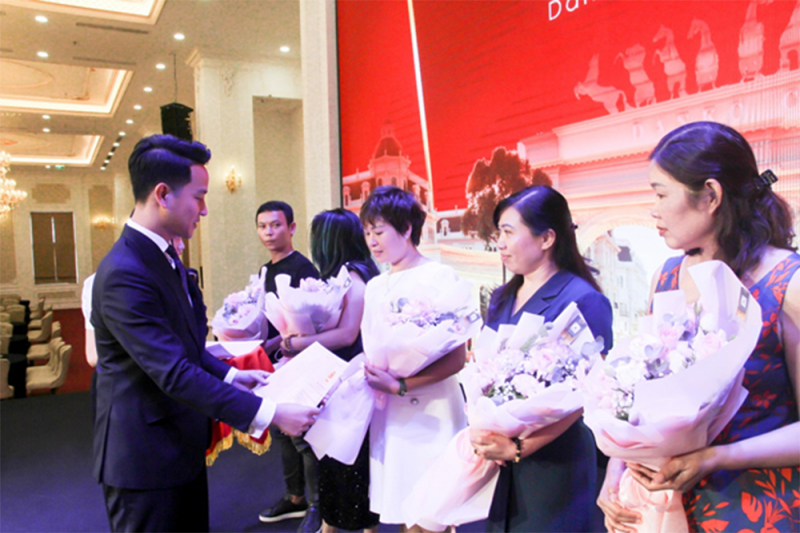 Danko Group bàn giao Giấy chứng nhận quyền sử dụng đất cho cư dân -0