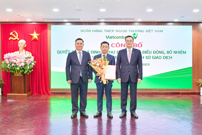 Vietcombank công bố các quyết định bổ nhiệm Phó Tổng Giám đốc và nhân sự lãnh đạo tại Trụ sở chính, Chi nhánh -1
