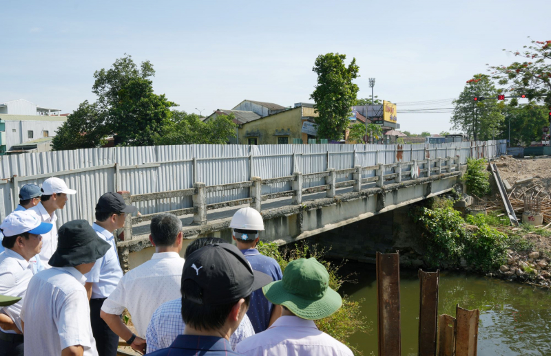 Nhiều gói thầu dự án đô thị xanh chậm tiến độ, lãnh đạo tỉnh Thừa Thiên-Huế kiểm tra, chỉ đạo khẩn -0
