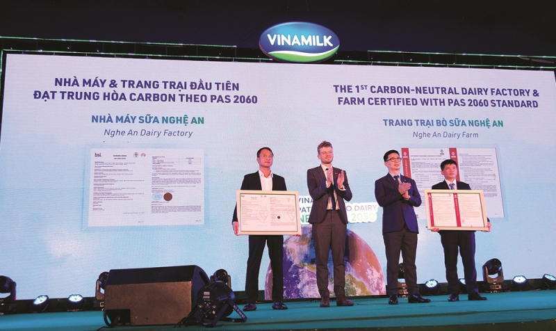 Để có các mô hình “Trang trại sinh thái”, “Trung hòa carbon”, Vinamilk đã làm gì?_SODACBIET19-8_T37 -0