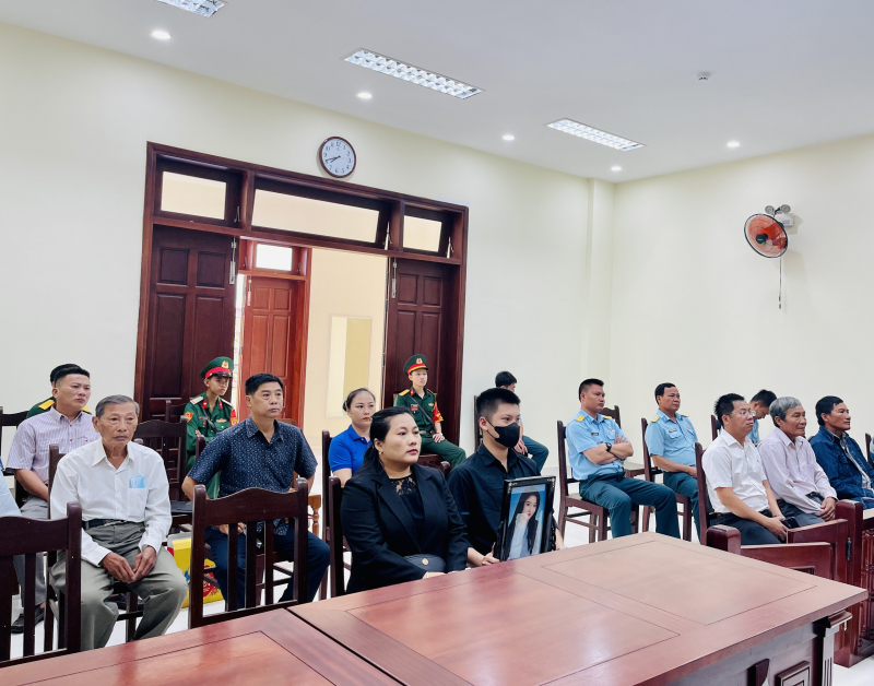 Trả hồ sơ vụ lái xe ô tô tông chết nữ sinh ở Ninh Thuận -0