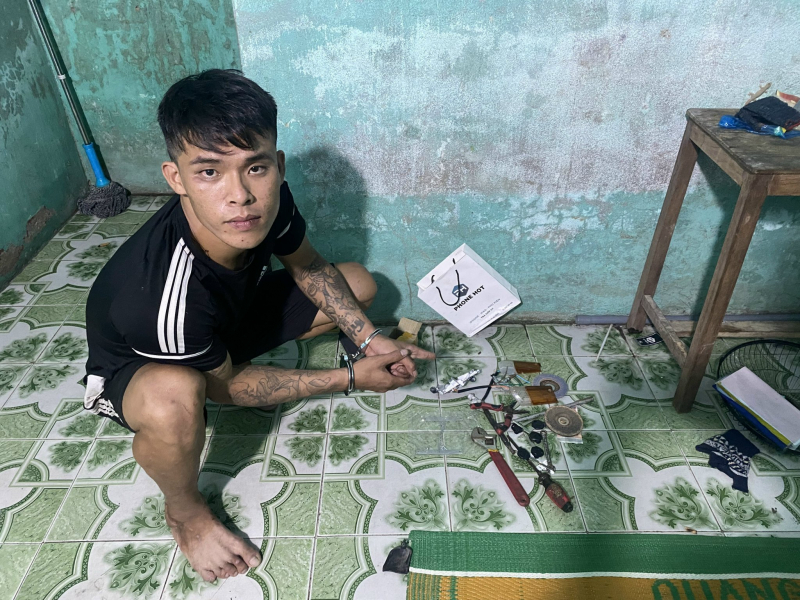 Bắt nhóm dối tượng trộm hàng chục xe máy dọc Quốc lộ 1A -0