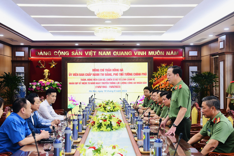 Chủ động đánh giá từ xa, từ sớm những nguy cơ đe dọa an toàn đối tượng cảnh vệ -0