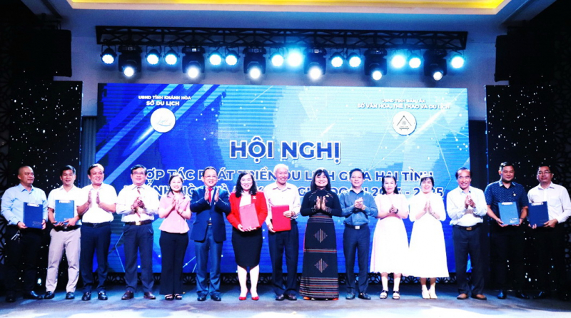                  Khánh Hòa - Đắk Lắk hợp tác phát triển du lịch -0