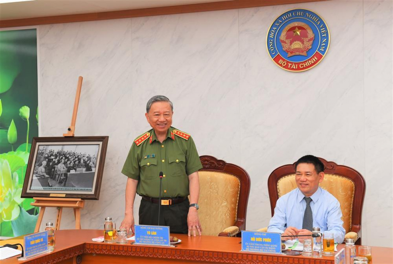 Public Security Forces hold key position in ensuring safety and security for national financial system -0