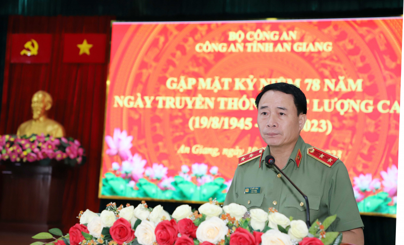 Chủ tịch nước Võ Văn Thưởng thăm, làm việc tại Công an tỉnh An Giang -0