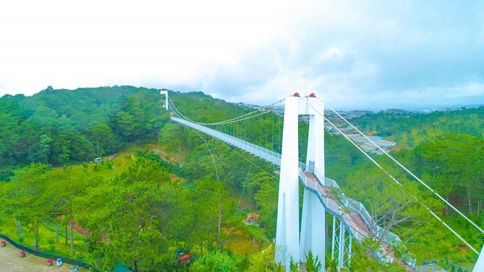 Cầu kính 7D ở Đà Lạt mở cửa đón khách -0