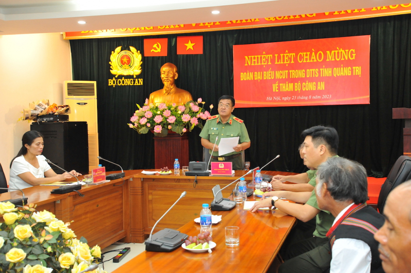 Người có uy tín tỉnh Quảng Trị, tiếp tục giúp đỡ lực lượng Công an hoàn thành tốt nhiệm vụ   -0