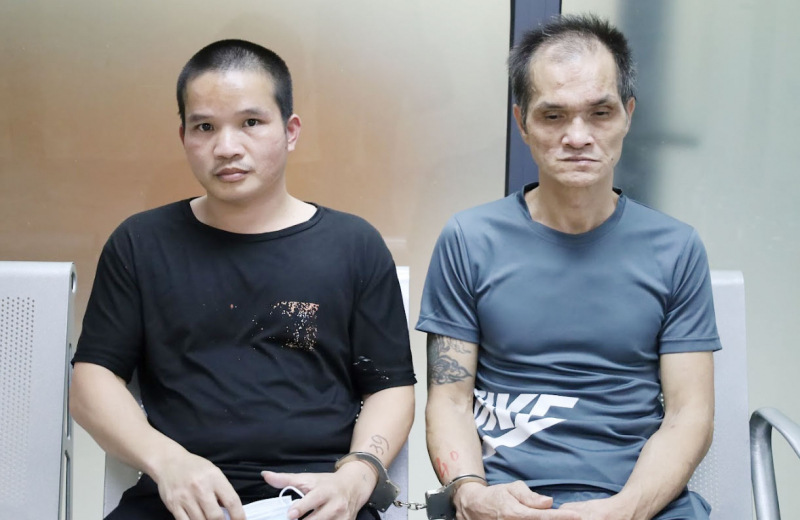 Phát hiện 3 đối tượng truy nã khi tiếp nhận công dân xuất cảnh trái phép -1