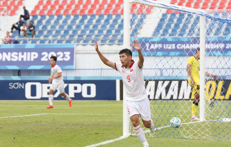 Thắng đậm Malaysia, Việt Nam vào chung kết giải U23 Đông Nam Á