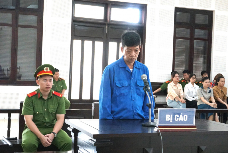 Tài xế điều khiển xe gom rác chèn chết nữ sinh lãnh án 20 năm tù -0