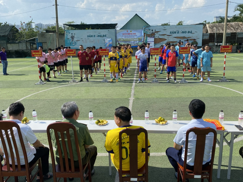 Sôi nổi giải bóng đá giai lưu do Cục Hậu cần phía Nam tổ chức -0