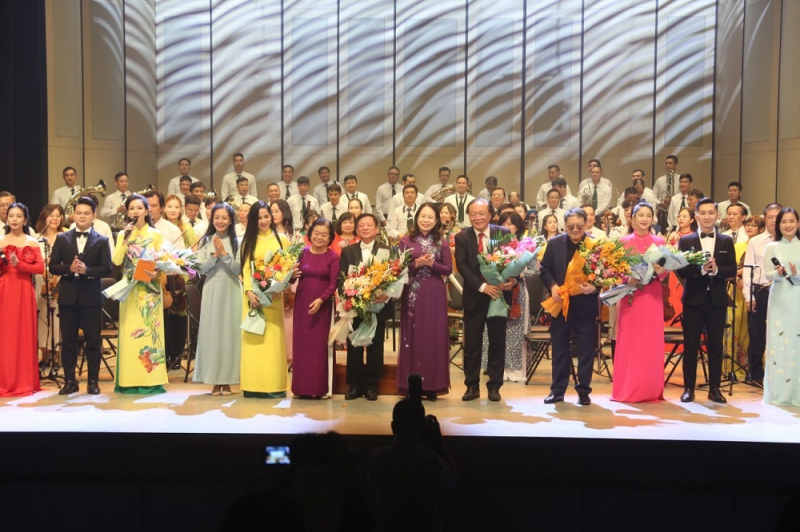 “Sóng nhạc Hồ Gươm xanh” – “Bữa tiệc âm nhạc” nhiều màu sắc -0