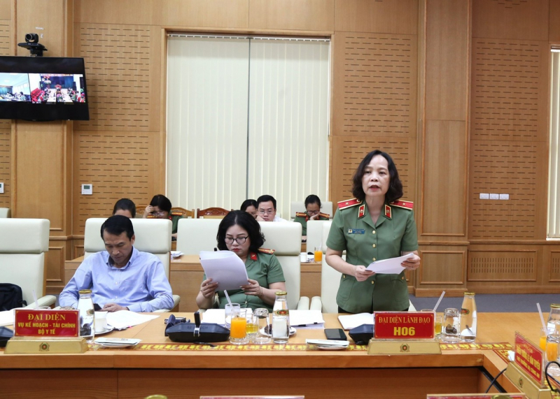 Bàn giải pháp tháo gỡ khó khăn, vướng mắc trong đấu thầu mua sắm thuốc, vật tư y tế cho bệnh viện hạng I Bộ Công an -0