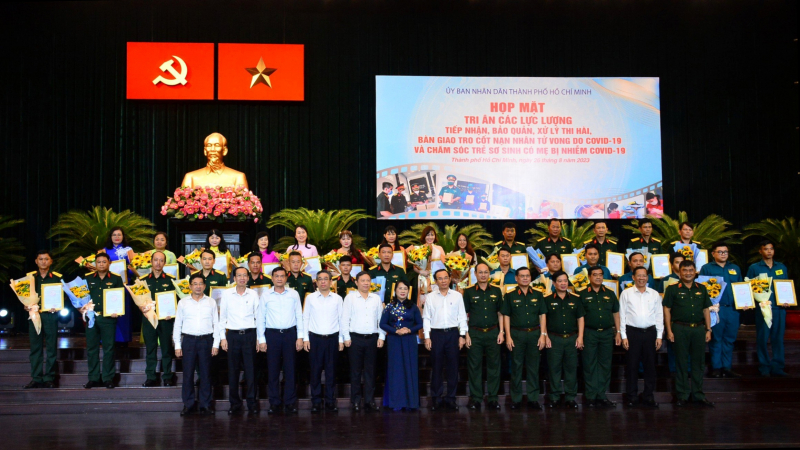 TP Hồ Chí Minh tri ân lực lượng “thầm lặng” thời COVID-19 -0