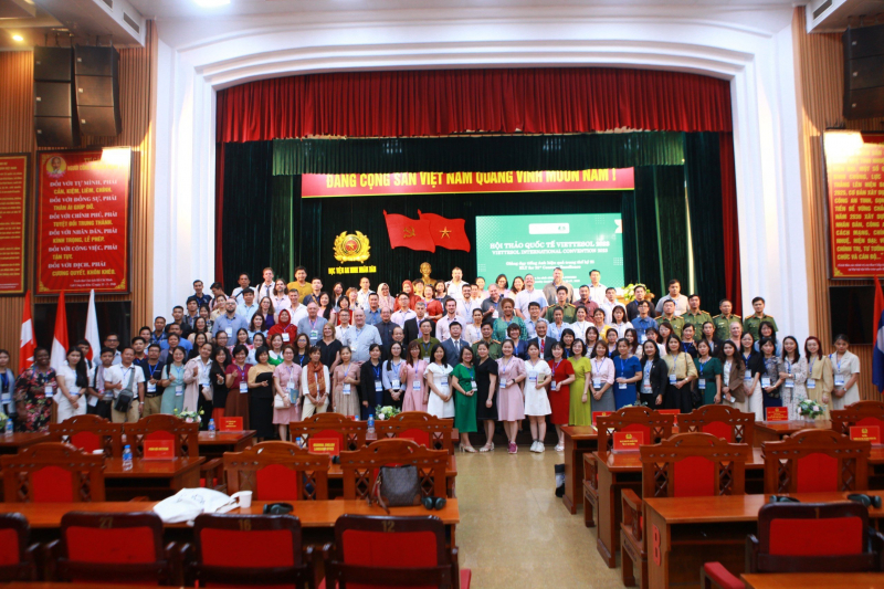 Bế mạc Hội thảo quốc tế VietTELSOL 2023 -0