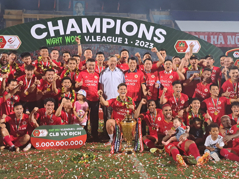 CLB Công an Hà Nội lên ngôi tại V.League 2023: Nhà vô địch xứng đáng nhất -0
