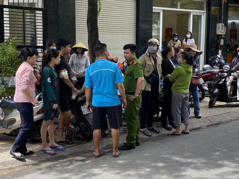 Hai cô gái trẻ tử vong trong nhà vệ sinh lúc đám cháy bùng phát -0