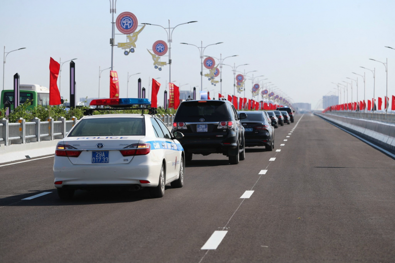 Thủ tướng Chính phủ cắt băng khánh thành Cầu Vĩnh Tuy giai đoạn 2 -1