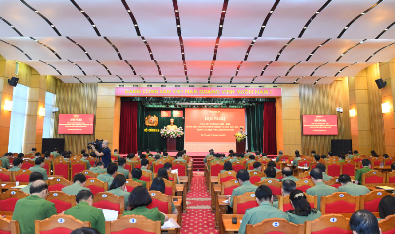 Hội nghị tổng kết -0