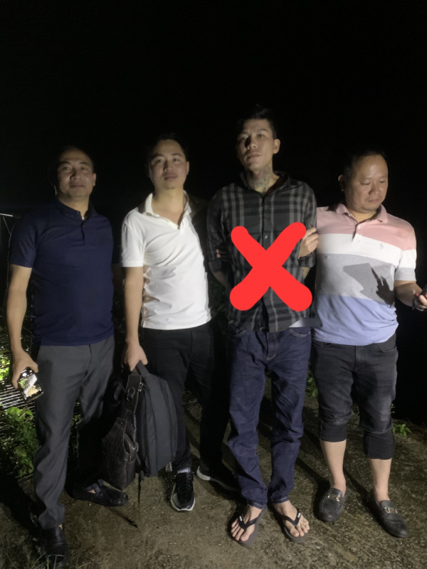 z4660505561282_a20c8e83455bceb22260cb51fe854fc1.jpg -0