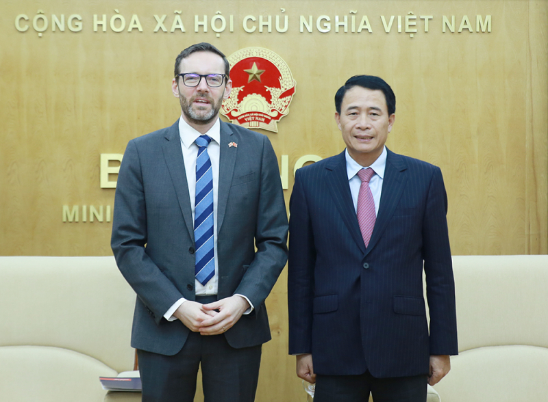 Bộ Công an thắt chặt hợp tác với các cơ quan thực thi pháp luật Vương quốc Anh -0