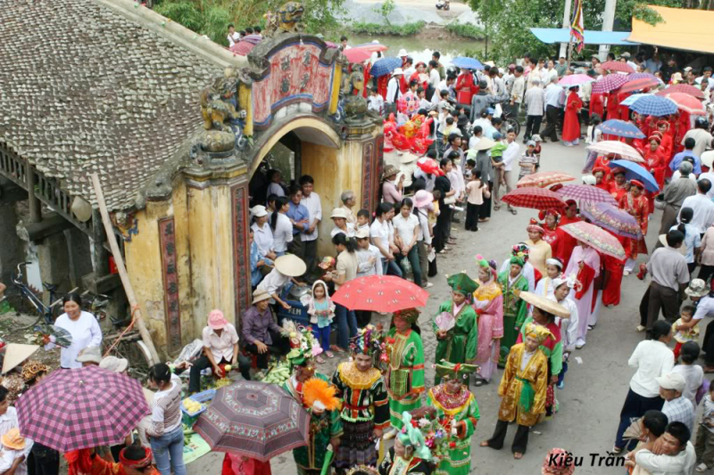 5-lễ hội chùa lương.jpg -1