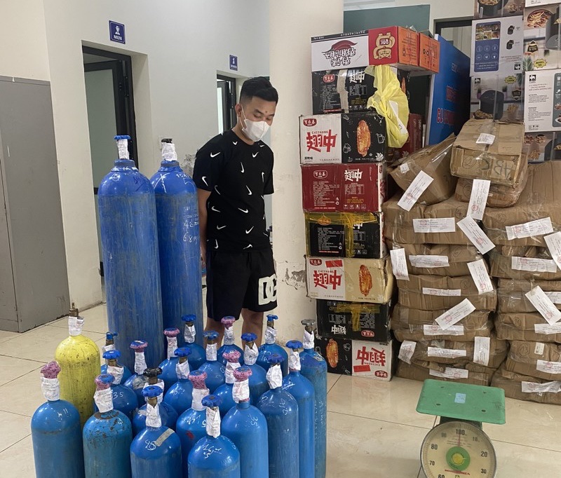 Phát hiện 24 bình 