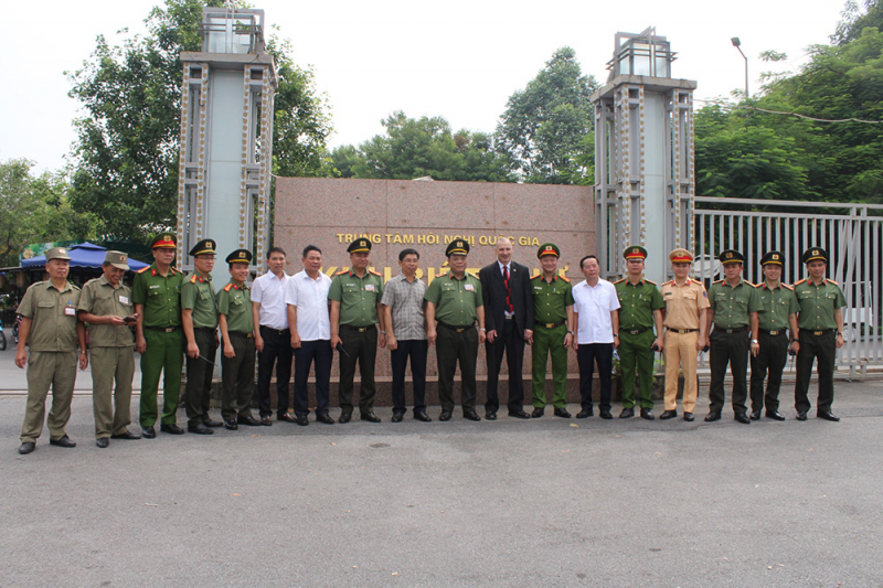 Không chủ quan, lơ là trong bất cứ tình huống bảo vệ nào -0