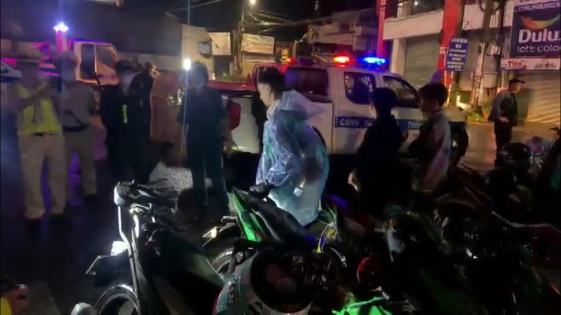 Công an vây ráp, khống chế hàng chục “quái xế” trên quốc lộ 1A và quốc lộ 20 -0