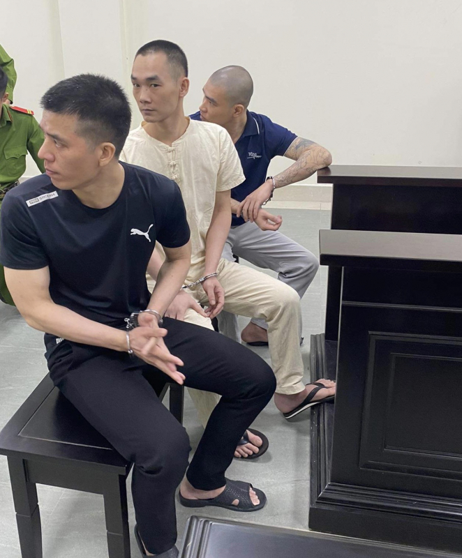 Giam lỏng con nợ để đòi tiền thắng bạc, bị xử phạt hơn 21 năm tù -0