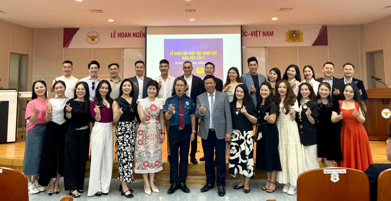 Giao lưu thể thao, văn hóa giữa Công an Việt Nam và Cảnh sát Hàn Quốc -0