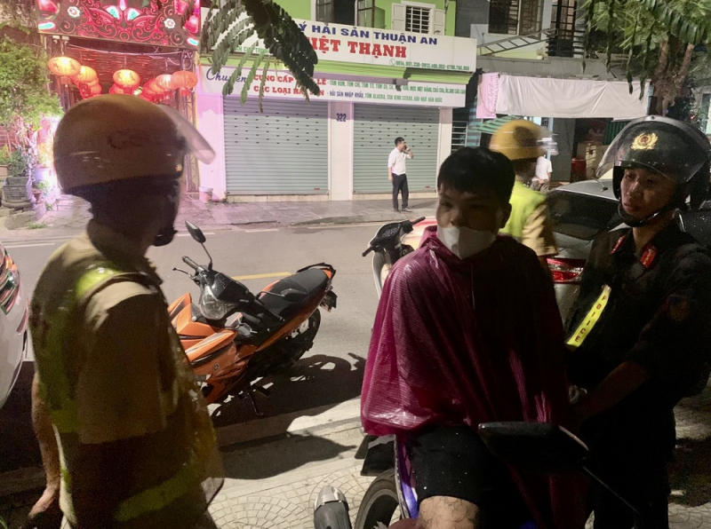 CSGT tuần tra “ra”… ma túy -0