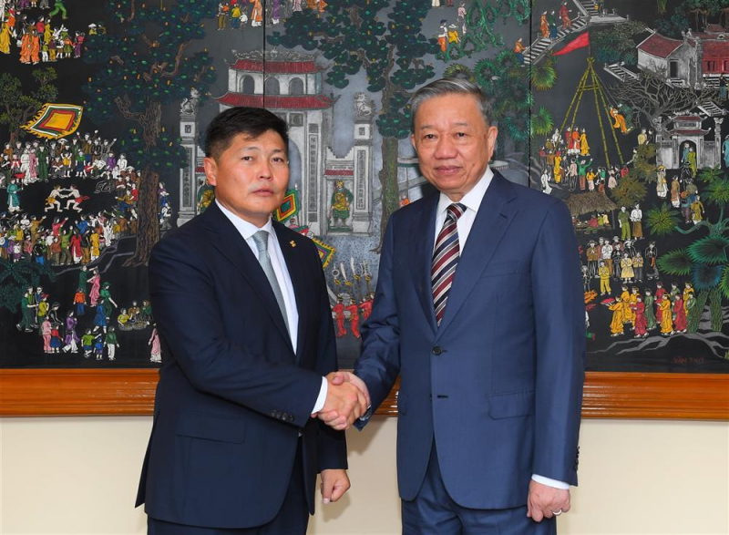 Vietnam, Mongolia agree to strengthen cooperation in controlling crime -0