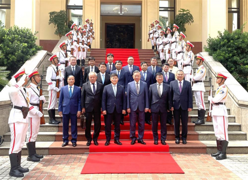 Vietnam, Mongolia agree to strengthen cooperation in controlling crime -0