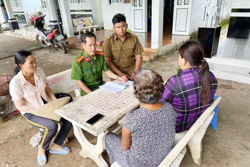 Công an xã ở Sóc Trăng: Dân vận khéo trong vùng dân tộc Khmer -2