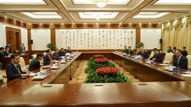 Minister To Lam co-chairs 8th Conference on Crime Prevention and Control in China -0