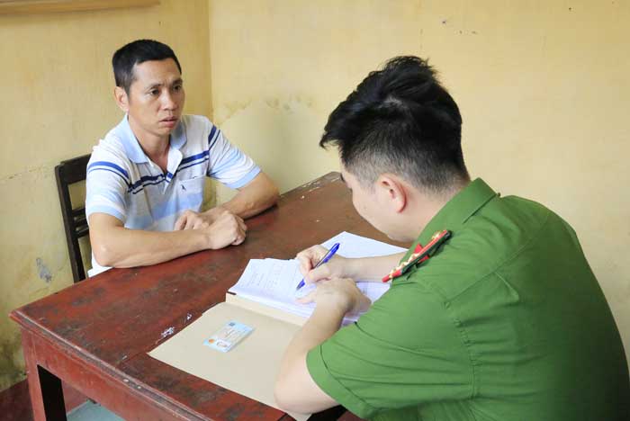 Vừa hết thời hạn án treo vẫn tiếp tục buôn hàng cấm -1